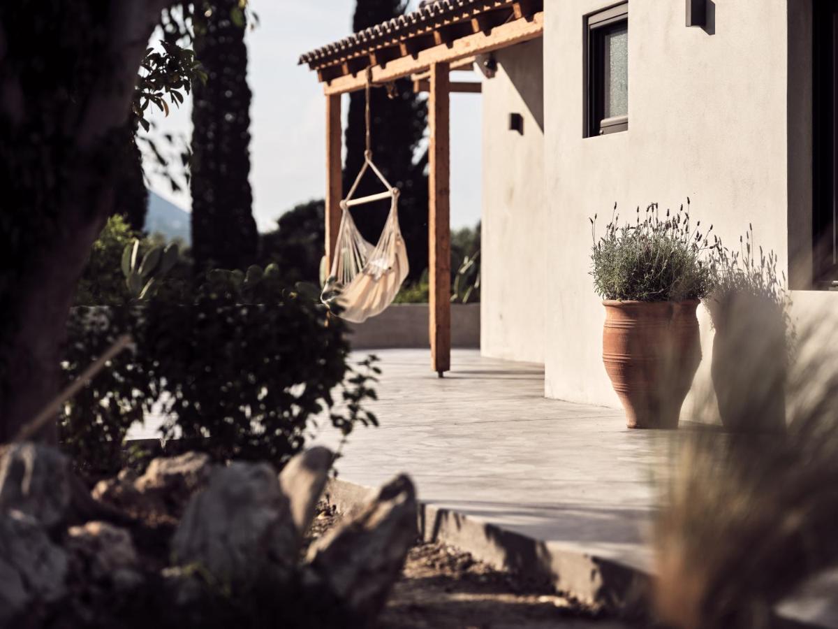 Yliessa - Luxury Pool Surrounded By Nature Villa Drakas